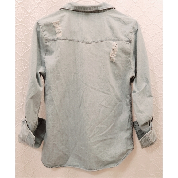 Destroyed Jean Button Up Top - Picture 2 of 3